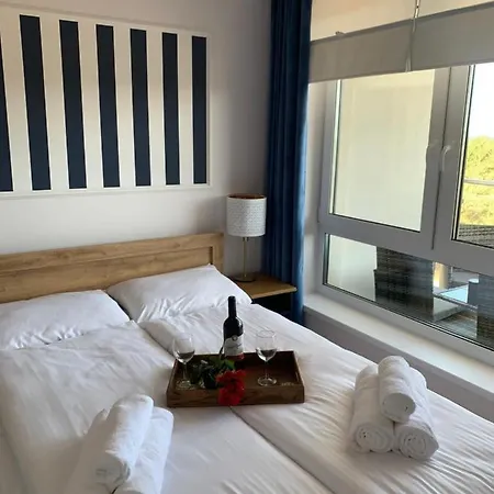 Apartamenty Piaskowe Z Widokiem Na Morze Tarasem Na Dachu Rowy  Exterior photo
